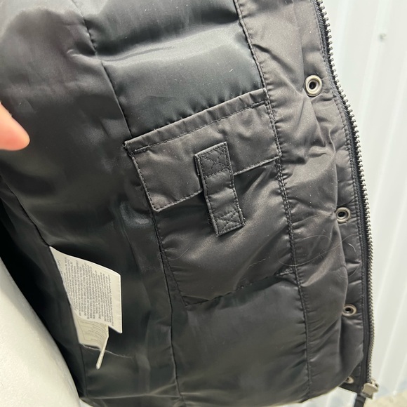 Smart Set Black Puffer Vest with Faux Fur Hood - Size Small - Picture 5 of 7